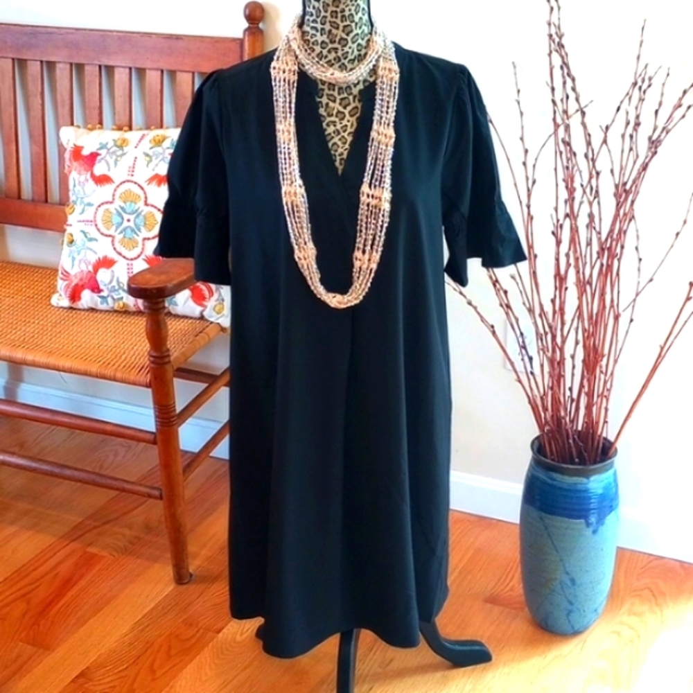 Little Black Dress, Ladies, NWT Size:XS with short Bell Sleeves /V neck